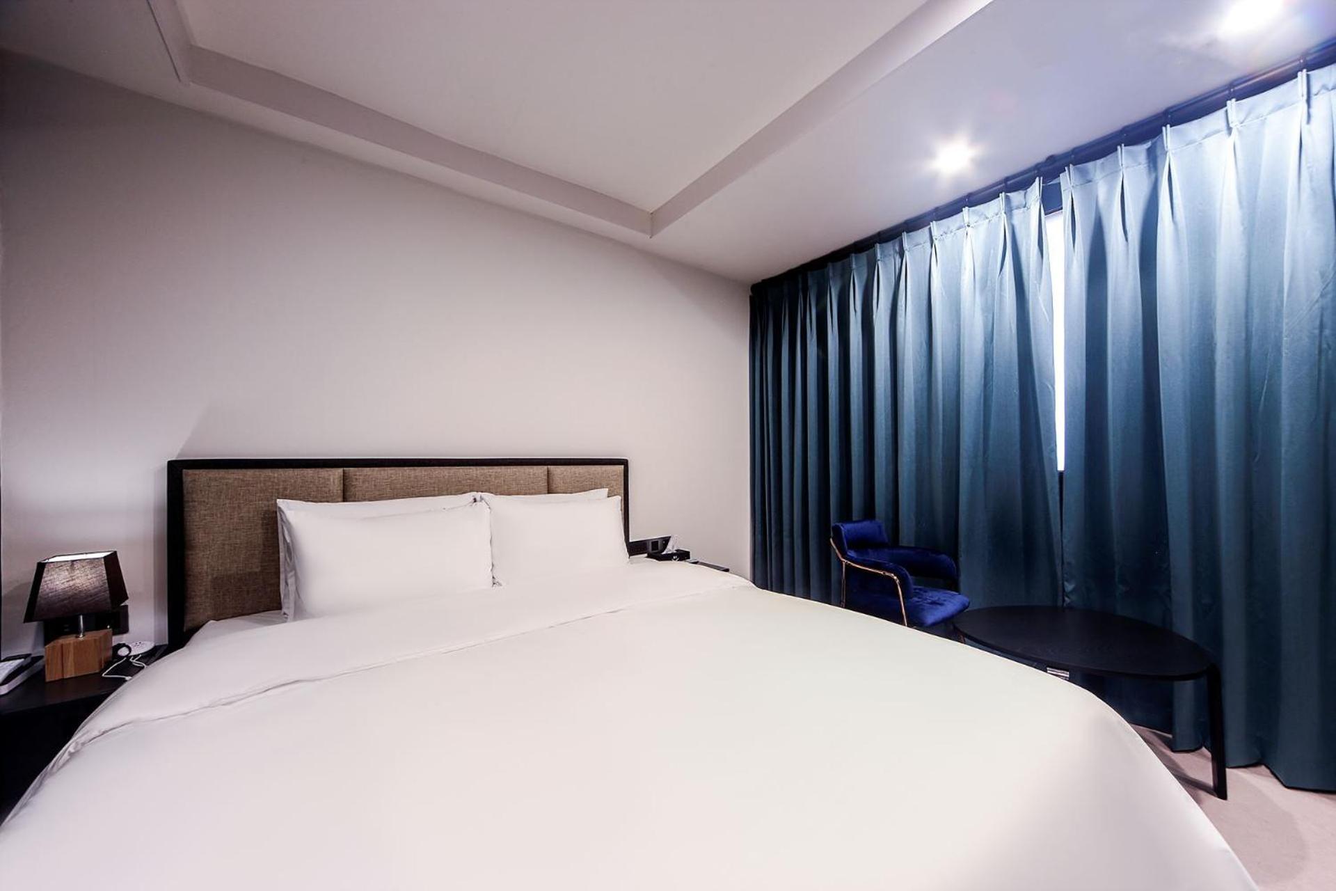 온나 호텔 대연동 부산 Daeyeon Onna Hotel Daeyeon Μπουσάν Εξωτερικό φωτογραφία
