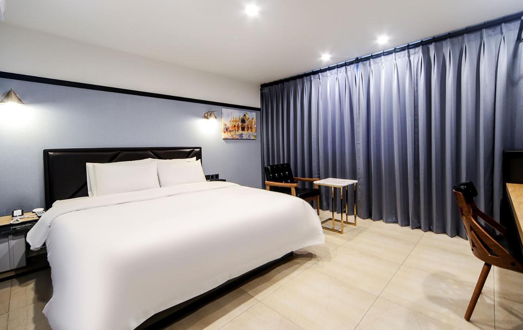 온나 호텔 대연동 부산 Daeyeon Onna Hotel Daeyeon Μπουσάν Εξωτερικό φωτογραφία